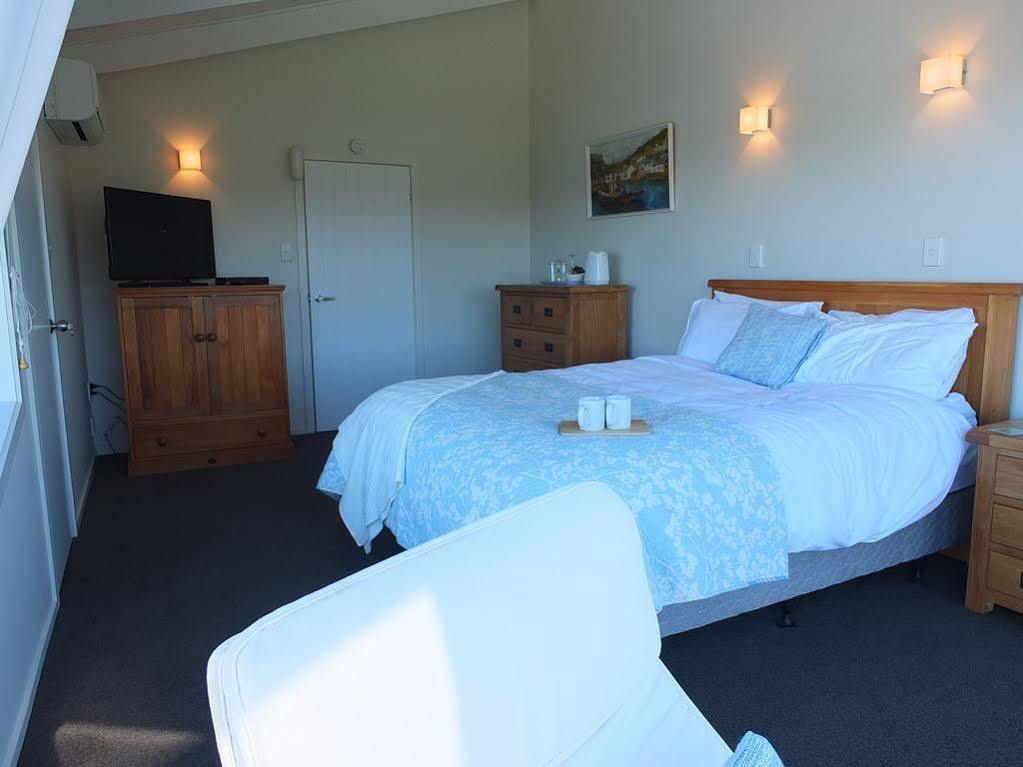 Ostend Le Chalet Waiheke Apartments מראה חיצוני תמונה