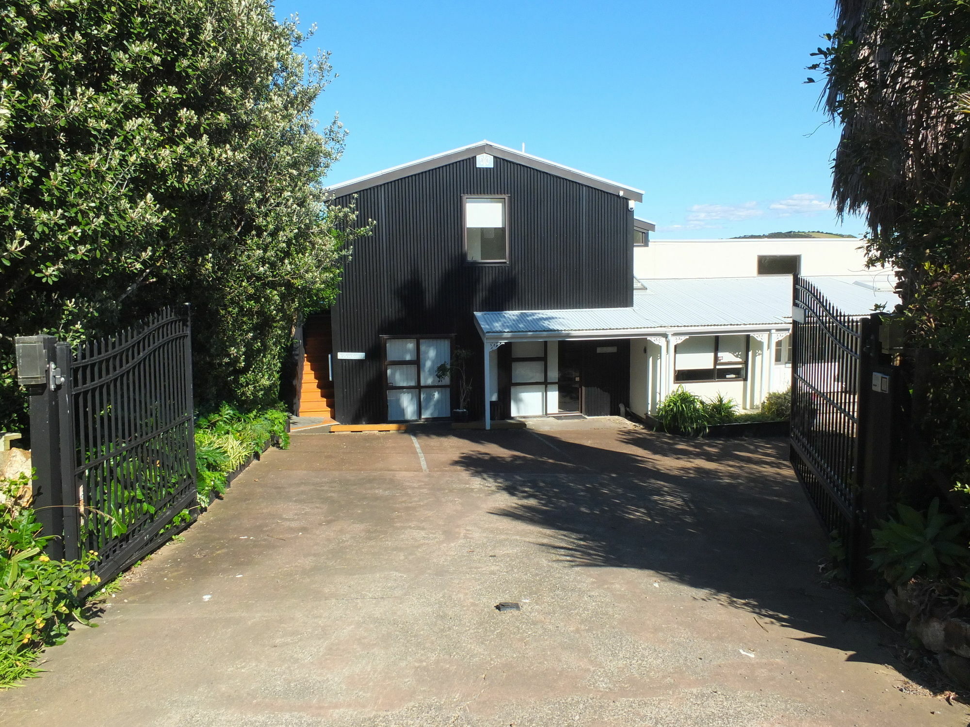 Ostend Le Chalet Waiheke Apartments מראה חיצוני תמונה