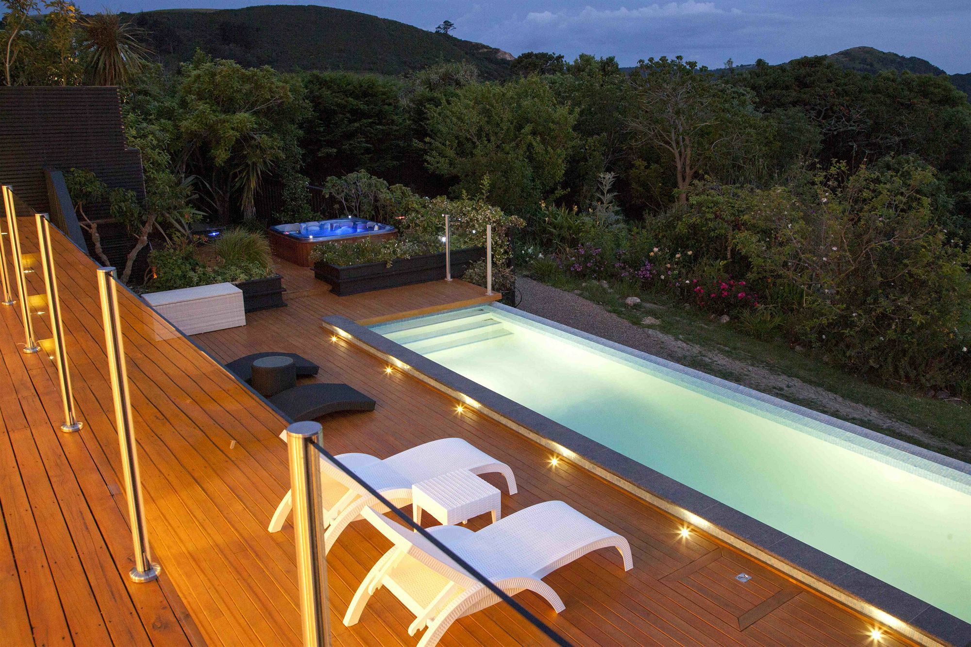 Ostend Le Chalet Waiheke Apartments מראה חיצוני תמונה
